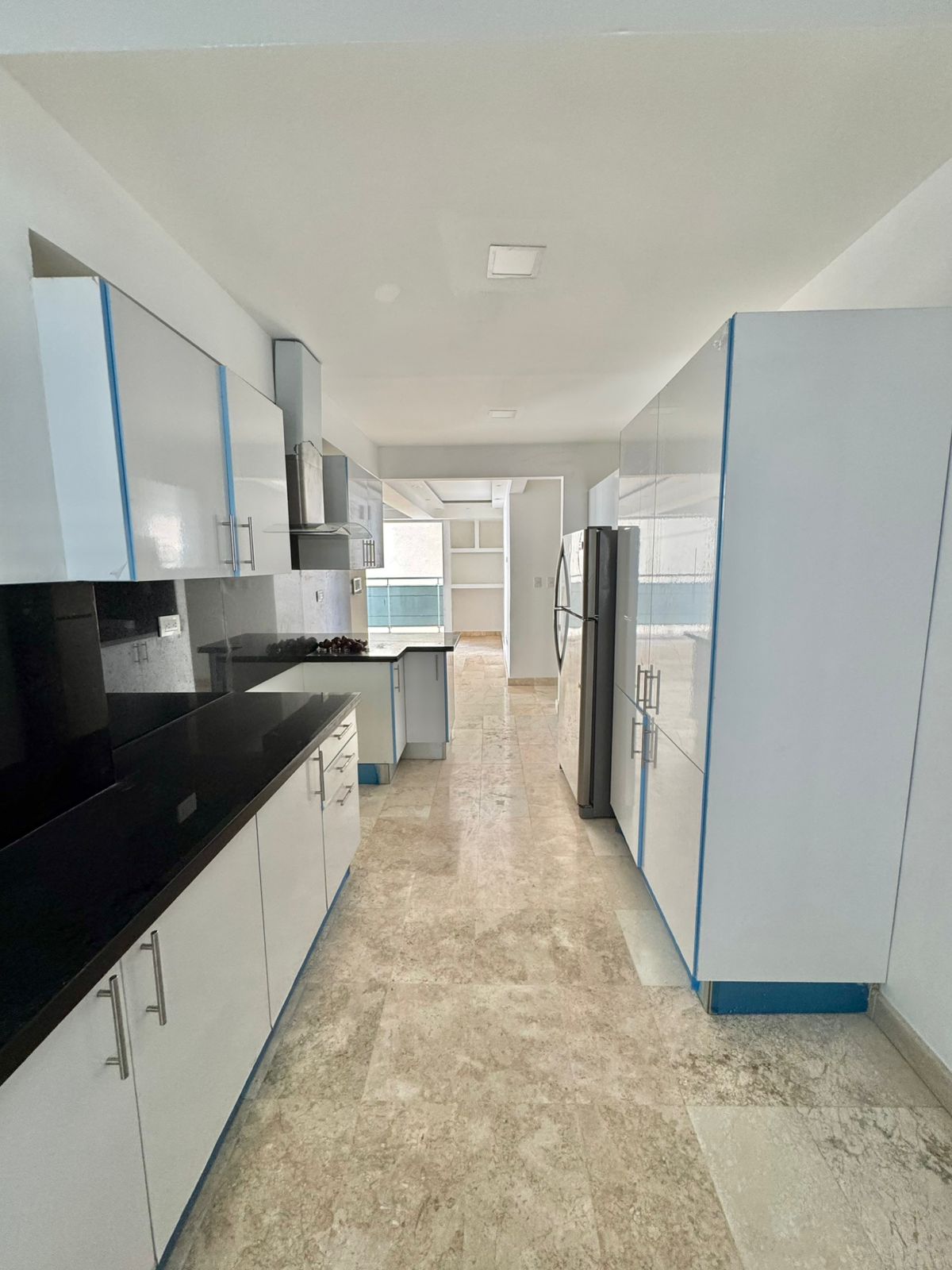 apartamentos - Apartamento en Venta SERRALLÉS  USD 300,000.00  1