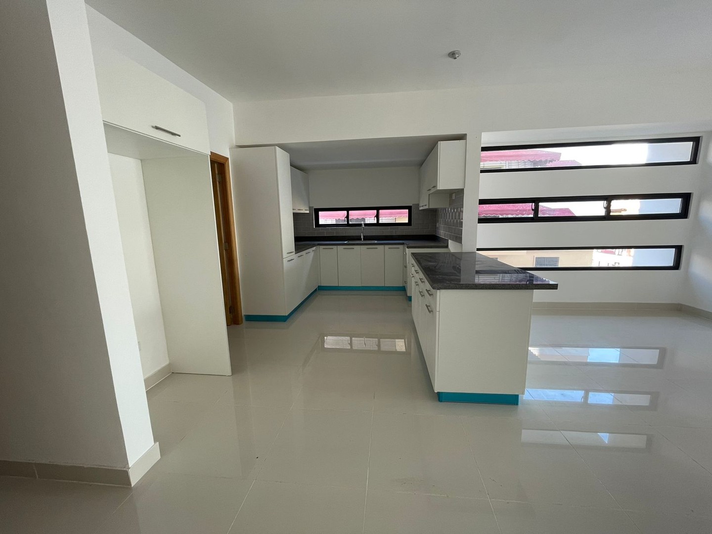 apartamentos - Se vende espacioso apartamento nuevo en Alma Rosa I 5