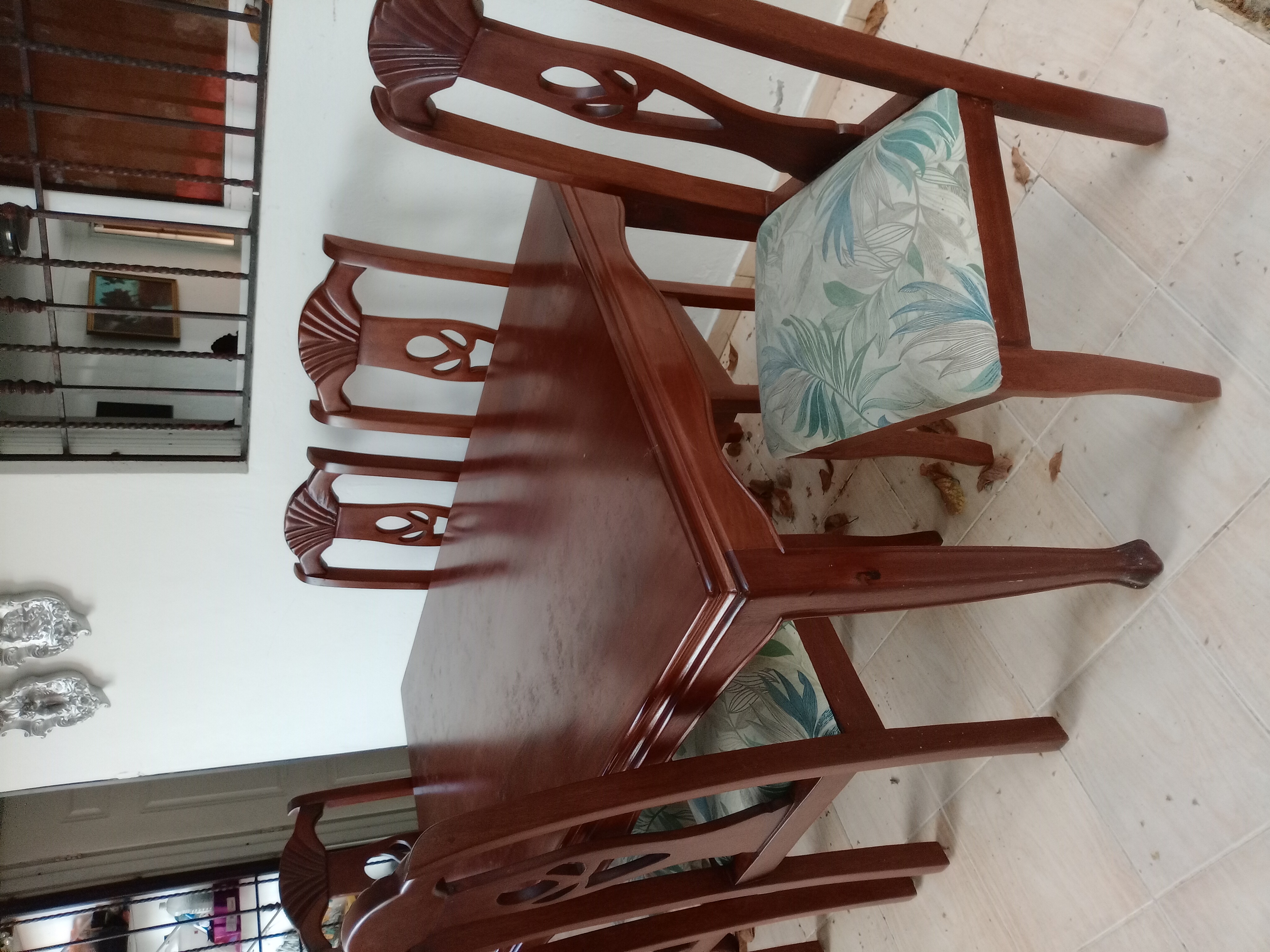 muebles y colchones - Comedor en caoba antiguo  1