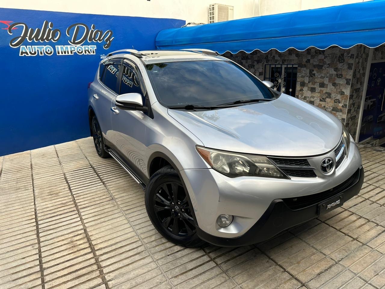 jeepetas y camionetas - 2013 Toyota RAV4 Limited 4x4 Americana 
Clean Carfax 