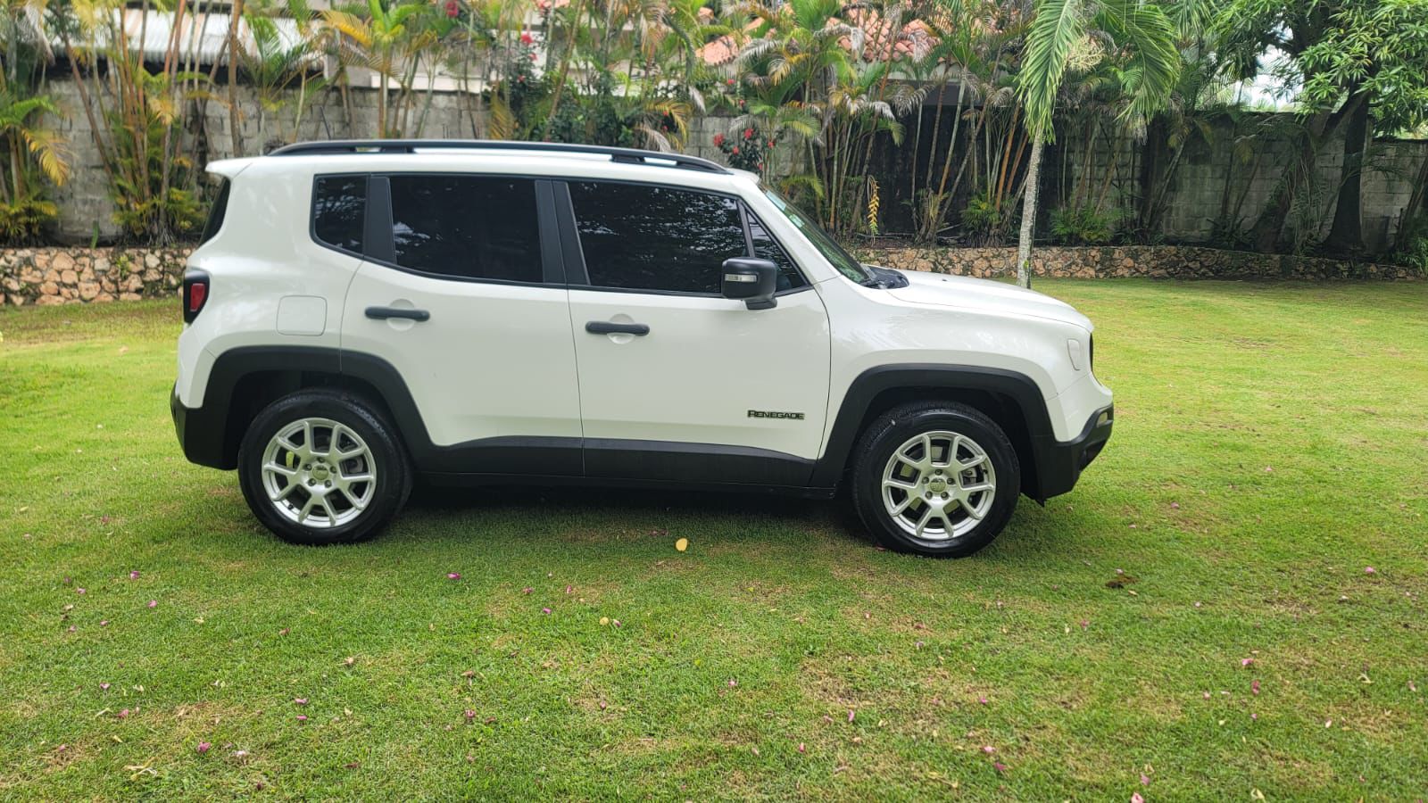 jeepetas y camionetas - Jeep renegado sport 2023