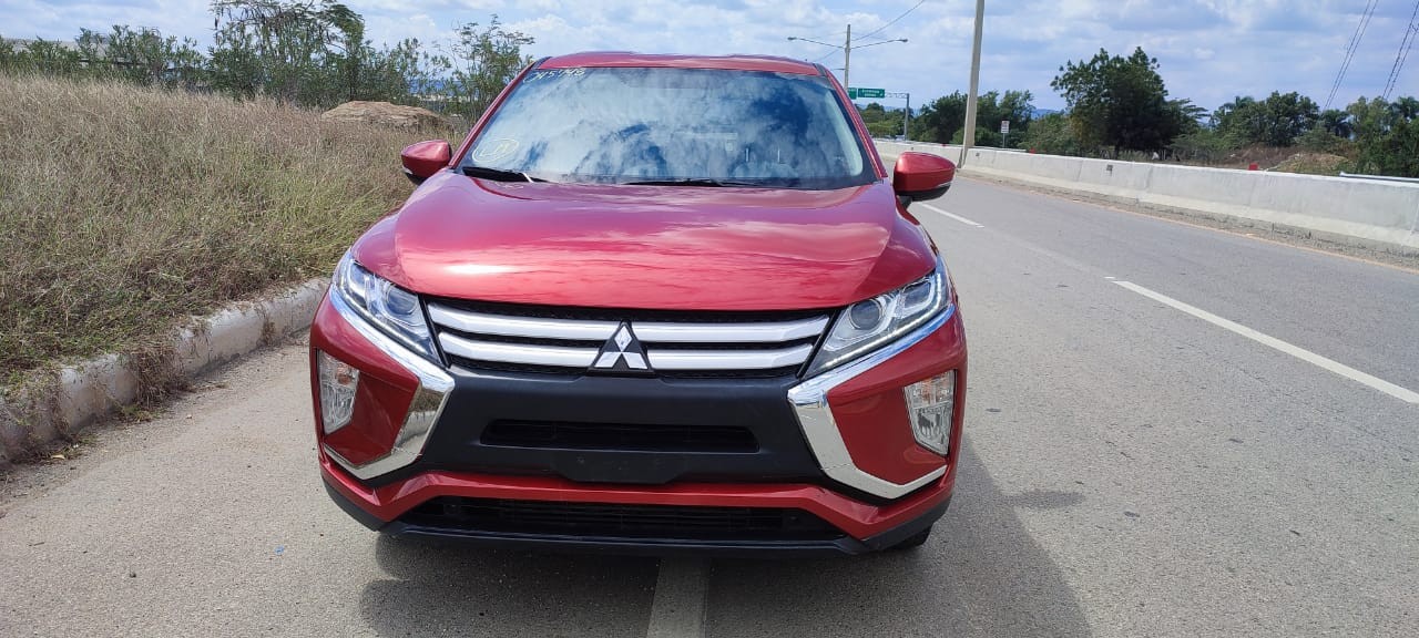 jeepetas y camionetas - Mitsubishi Eclipse Cross 2018, condiciones excelentes.