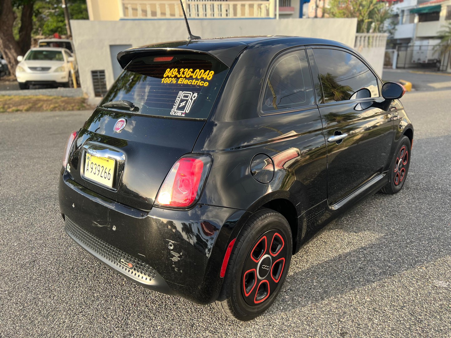 carros - Fiat 500e año 2015 3