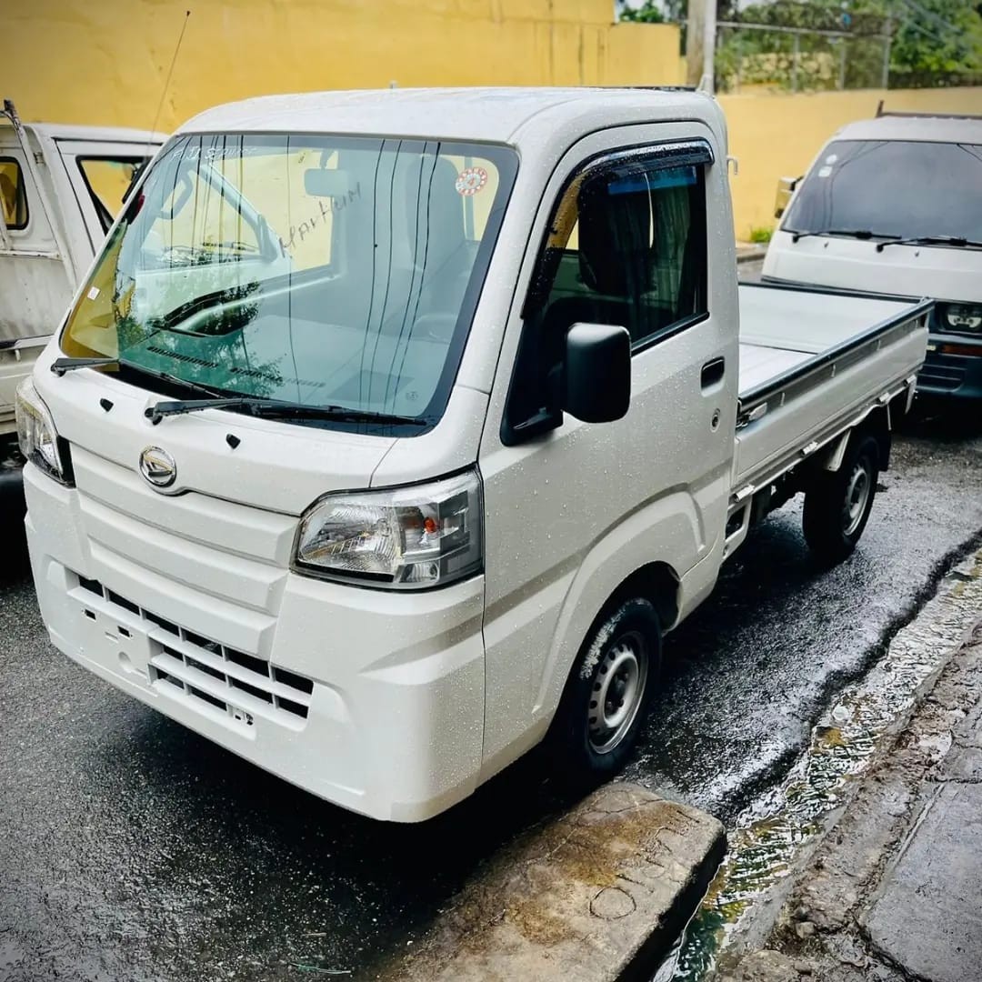 camiones y vehiculos pesados - Camioneta Daihatsu Hijet  3