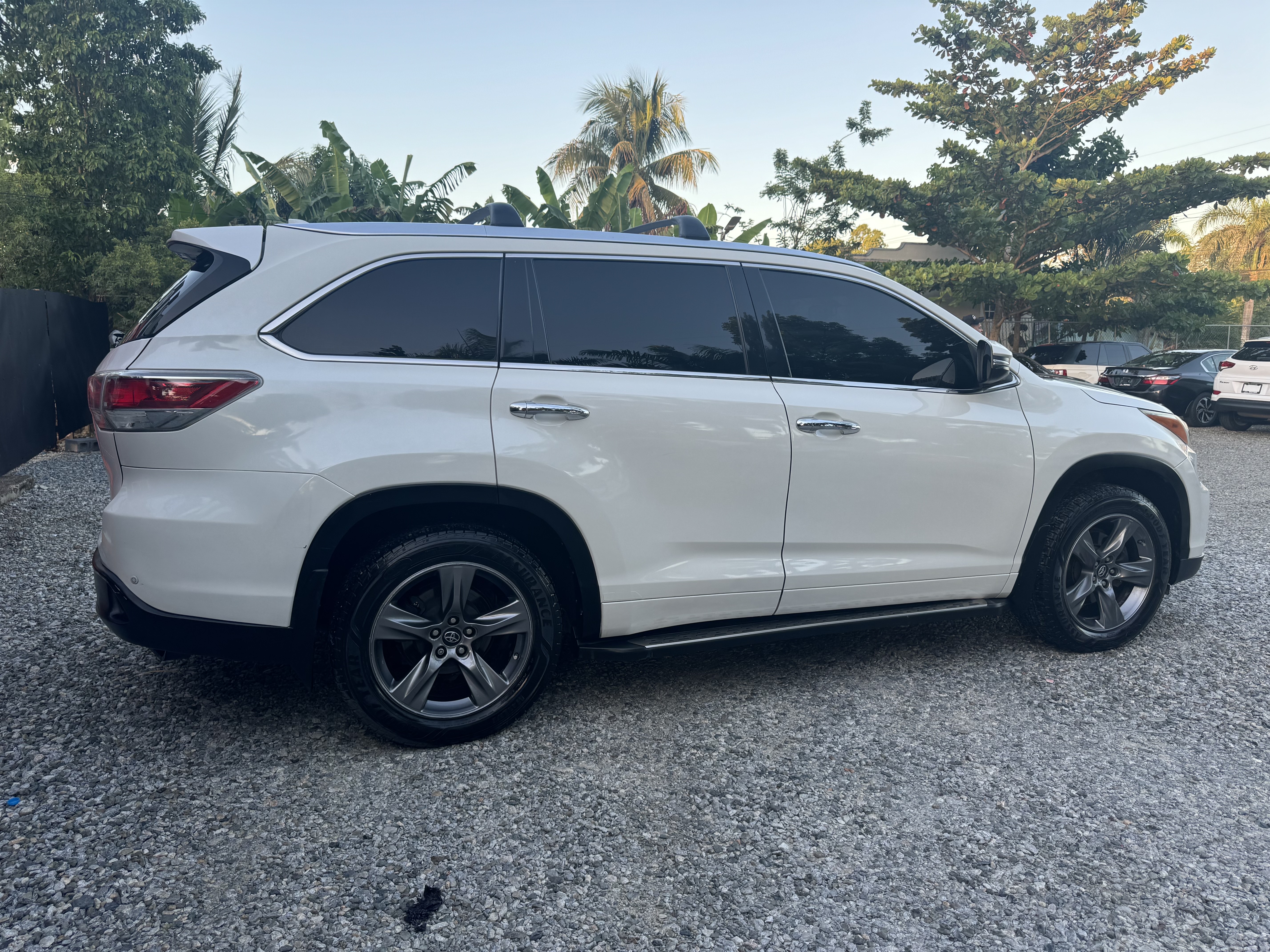 jeepetas y camionetas - Toyota highlander 2016 4