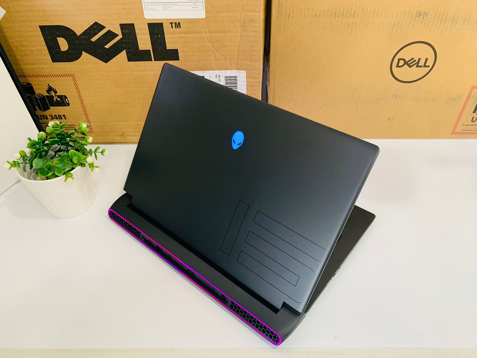 computadoras y laptops - LAPTOP DELL ALIENWARE RYZEN 7 16GB 256SSD 3050TI 1