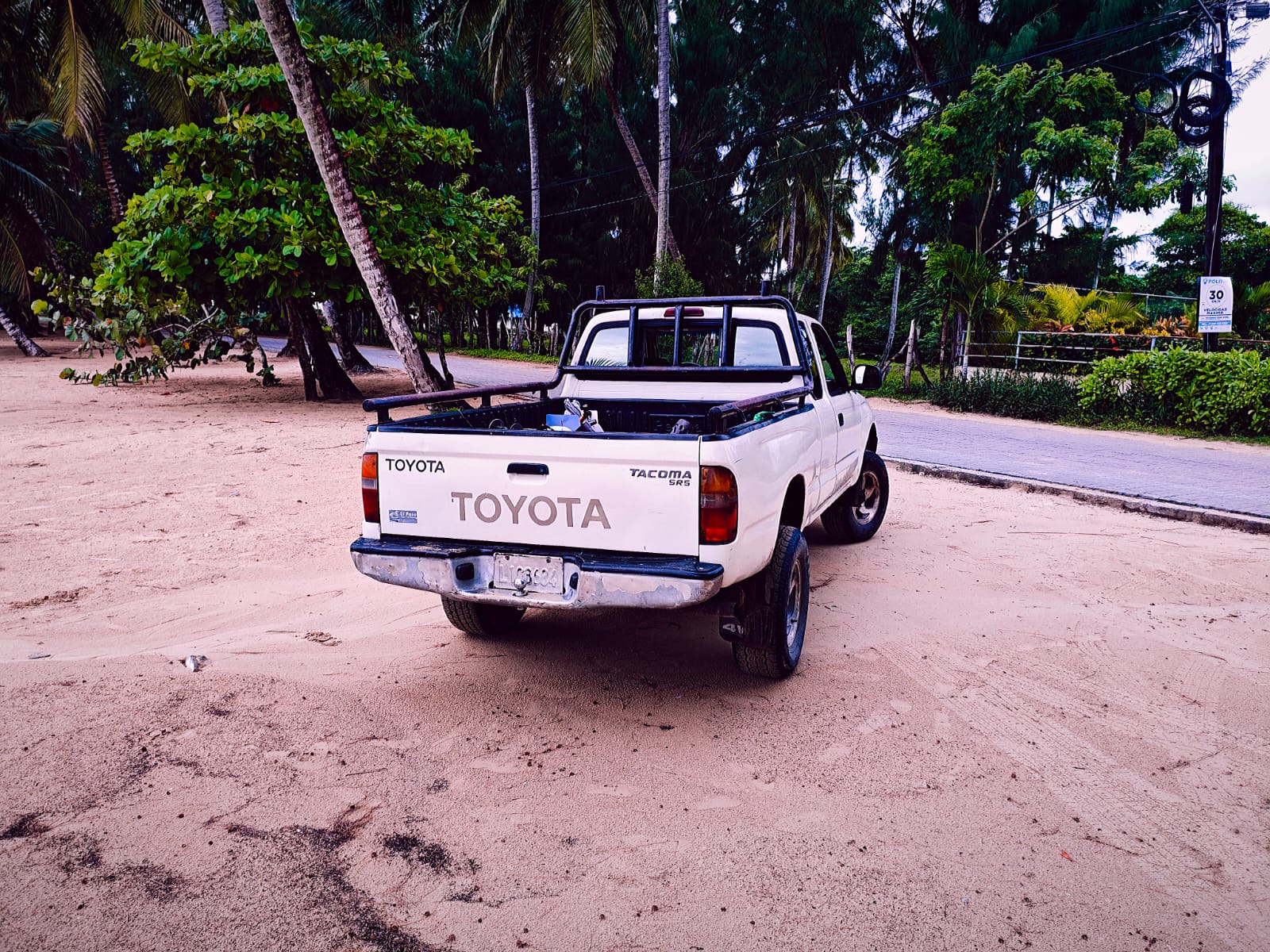 jeepetas y camionetas - Toyota Tacoma 4x4 5