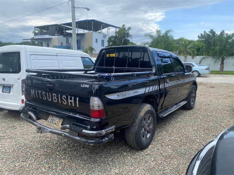 jeepetas y camionetas - Mitsubishi L200 2000 3