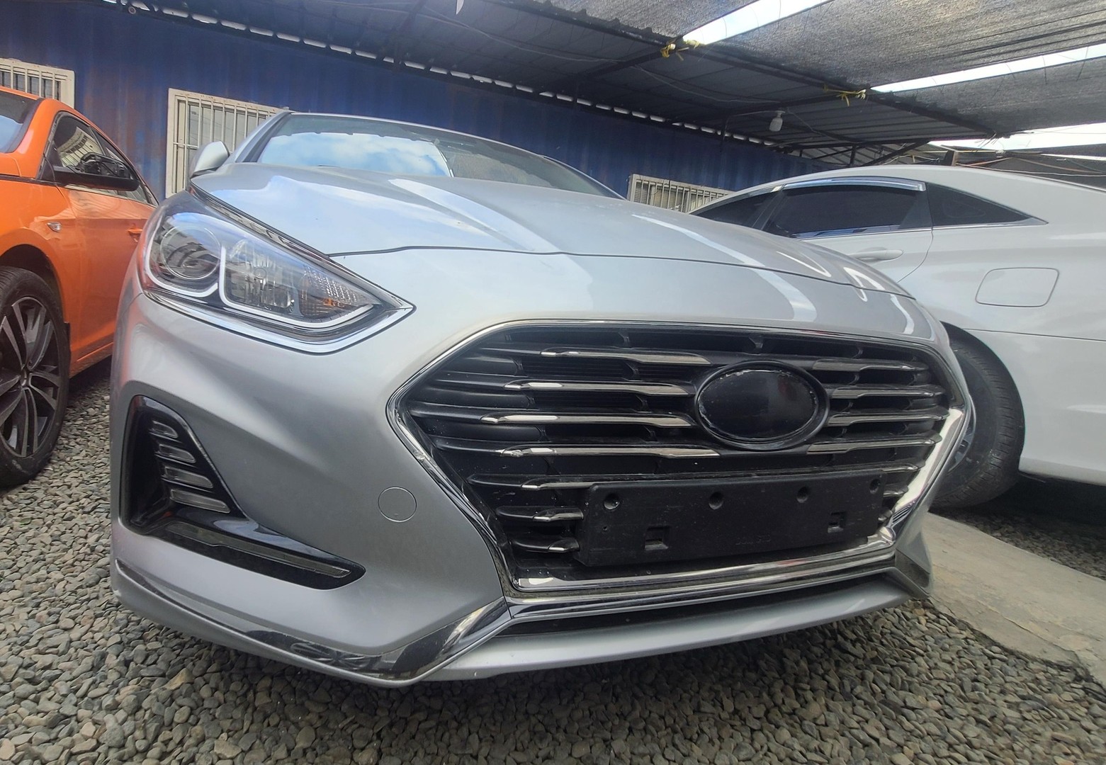 carros - HYUNDAI SONATA NEW RISE 2019 GRIS 1