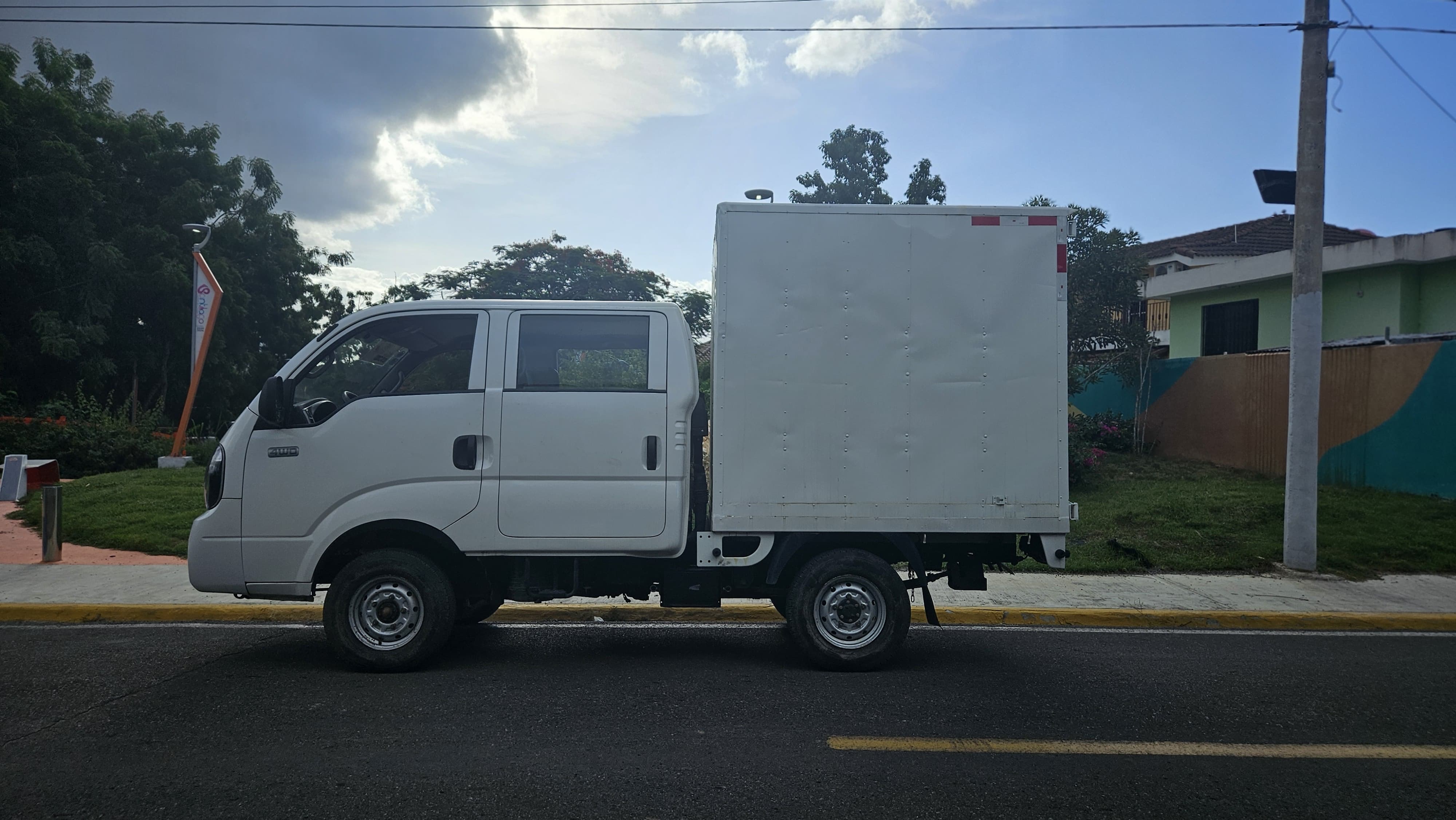 jeepetas y camionetas - kia bongo 2021 2