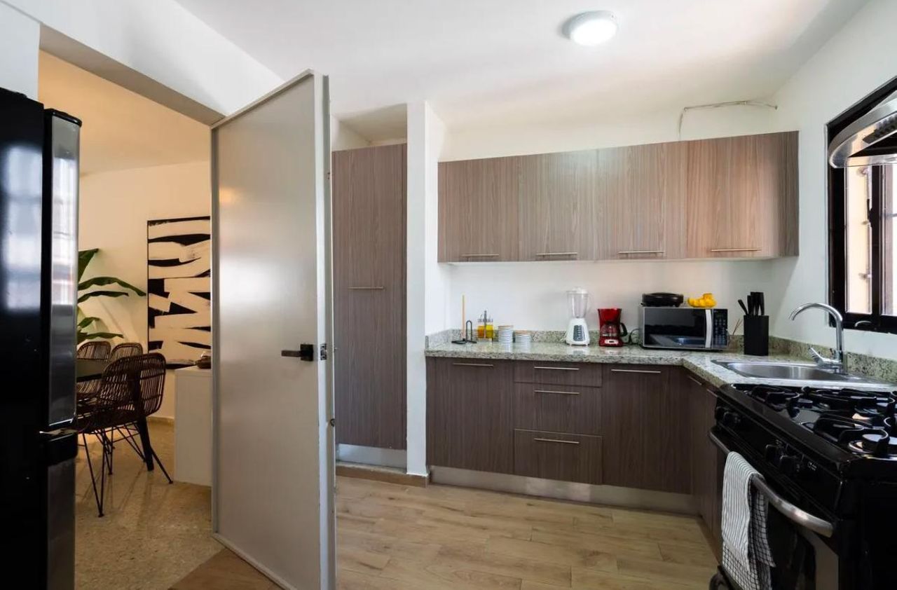 apartamentos - Apartamento Amueblado en Piantini Torre clásica 4