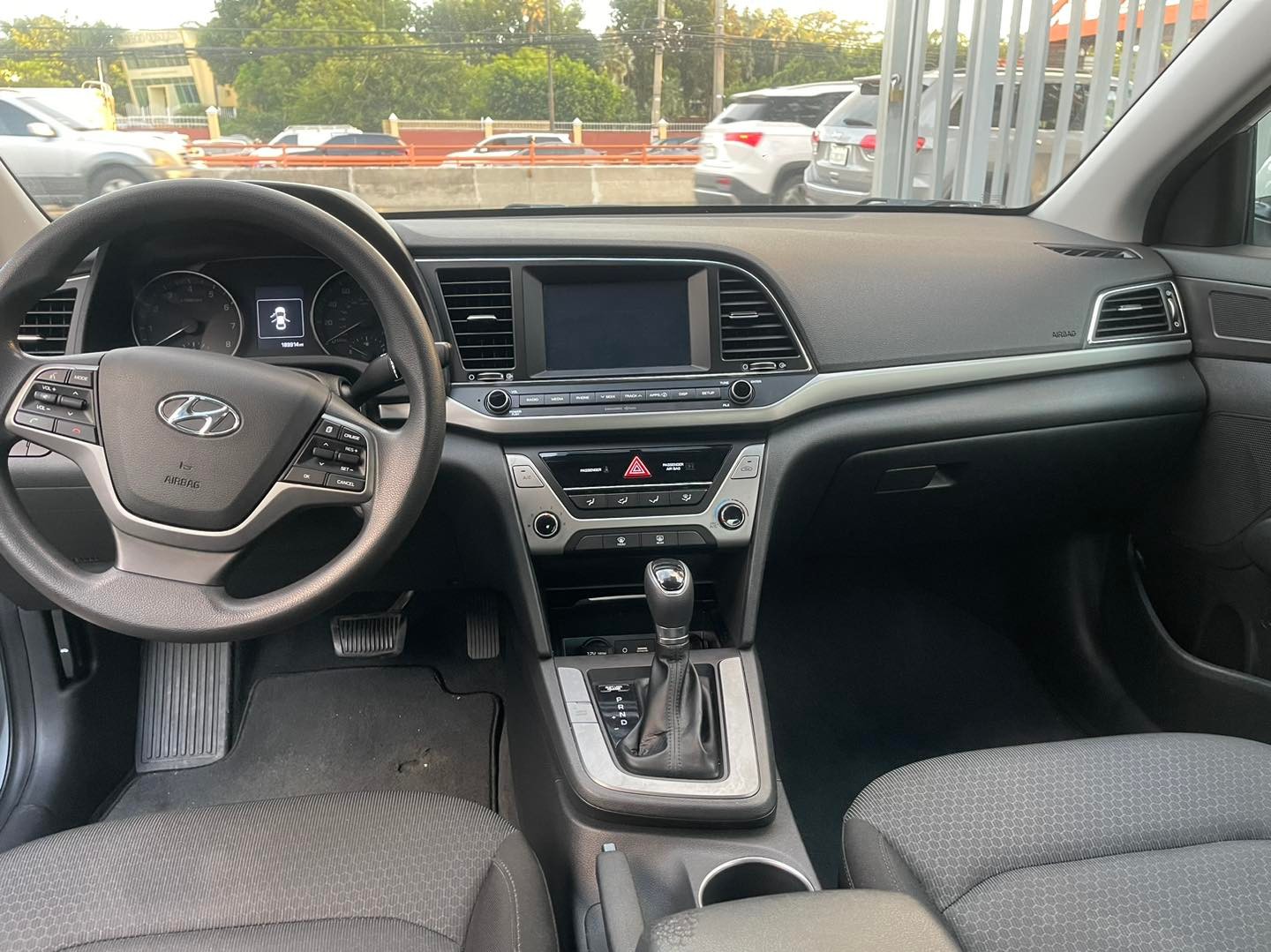 carros - HYUNDAI ELANTRA 2018 5