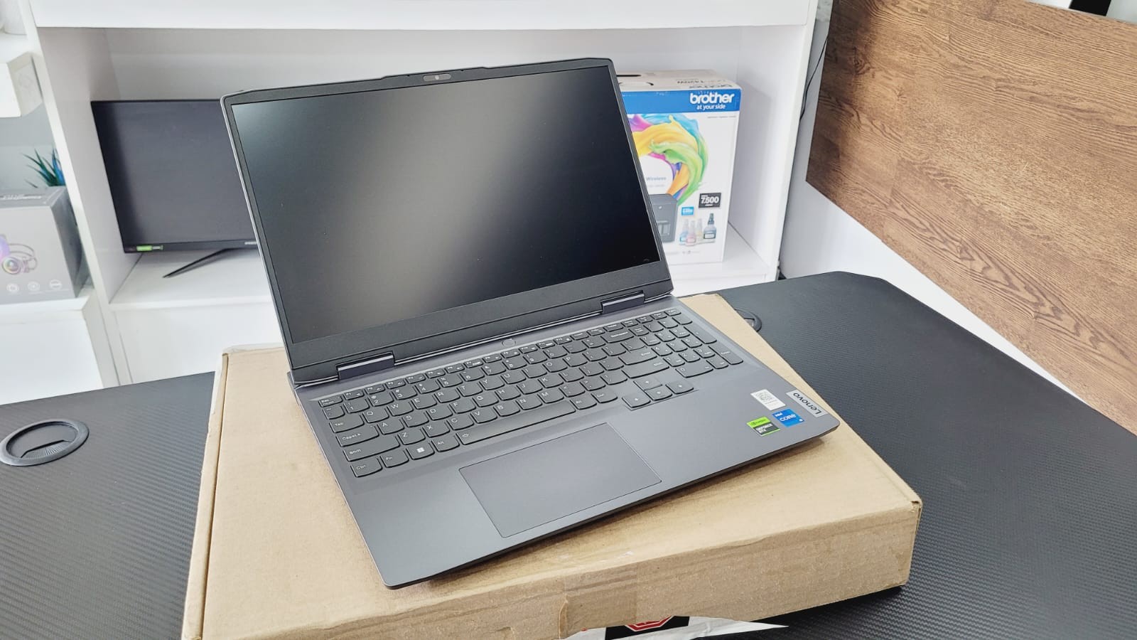 computadoras y laptops - Laptop Lenovo LOQ 15, i5 13va ,16GB, 512GB SSD - GAMING