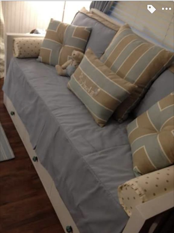 muebles - Day bed twin con colchón incluido (recomendable pintarla)  2