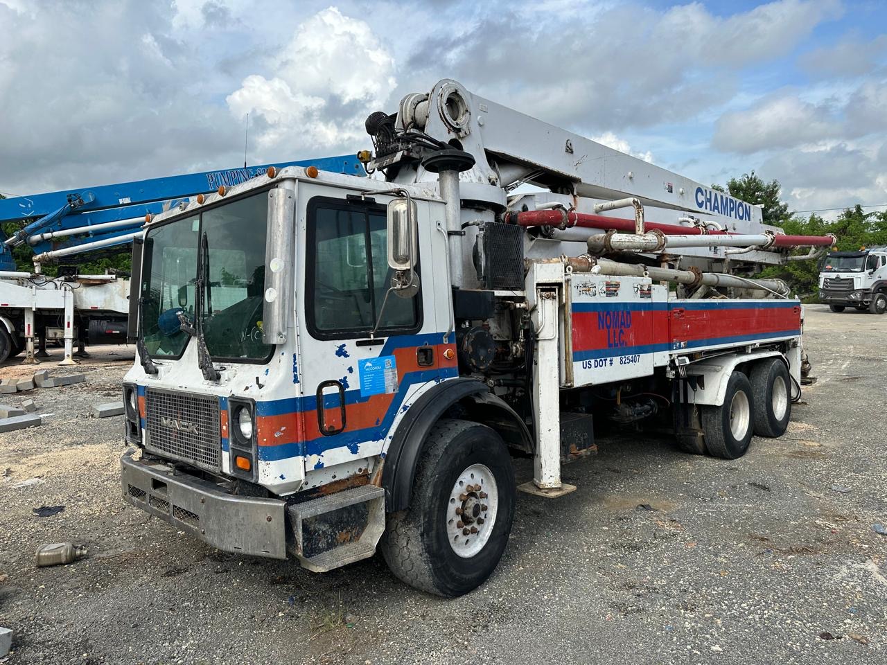 camiones y vehiculos pesados - MACK CAMION BOMBA SCHWING