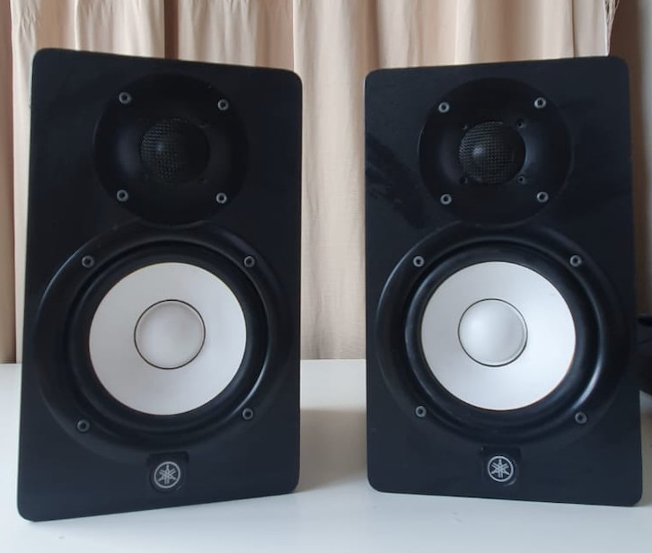 camaras y audio - Vendo monitores Yamaha HS5 (el par) 0