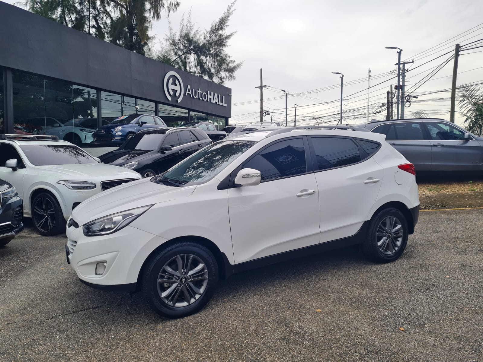 jeepetas y camionetas - Hyundai Tucson 2015 impecable 