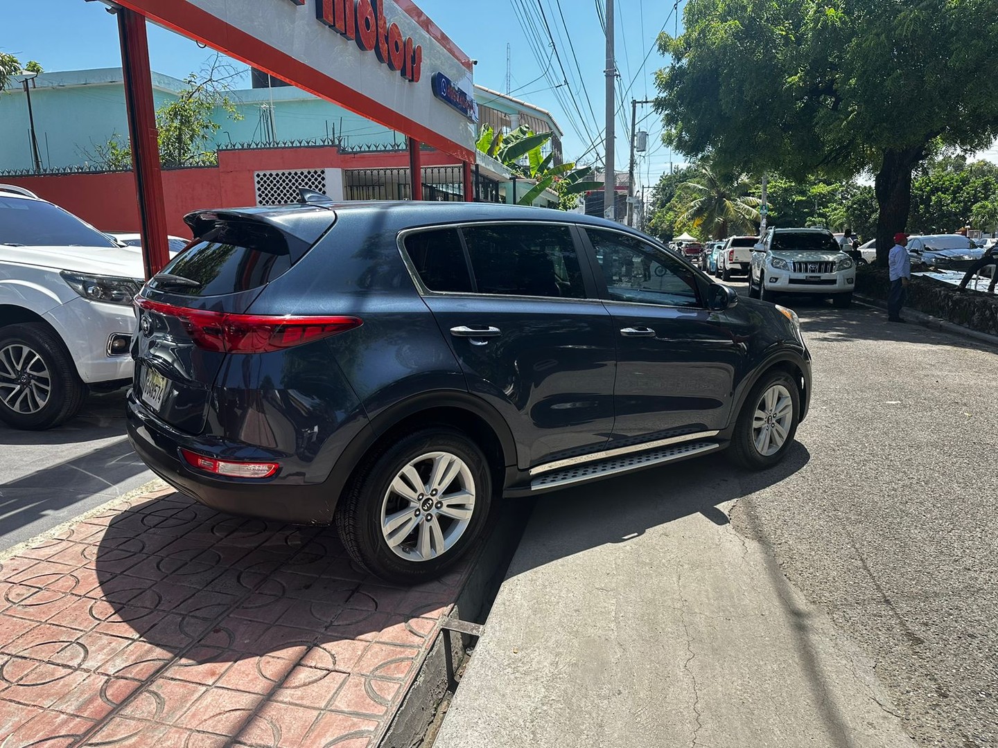 jeepetas y camionetas - Kia Sportage LX 2017
RD$ 960,000.00 6