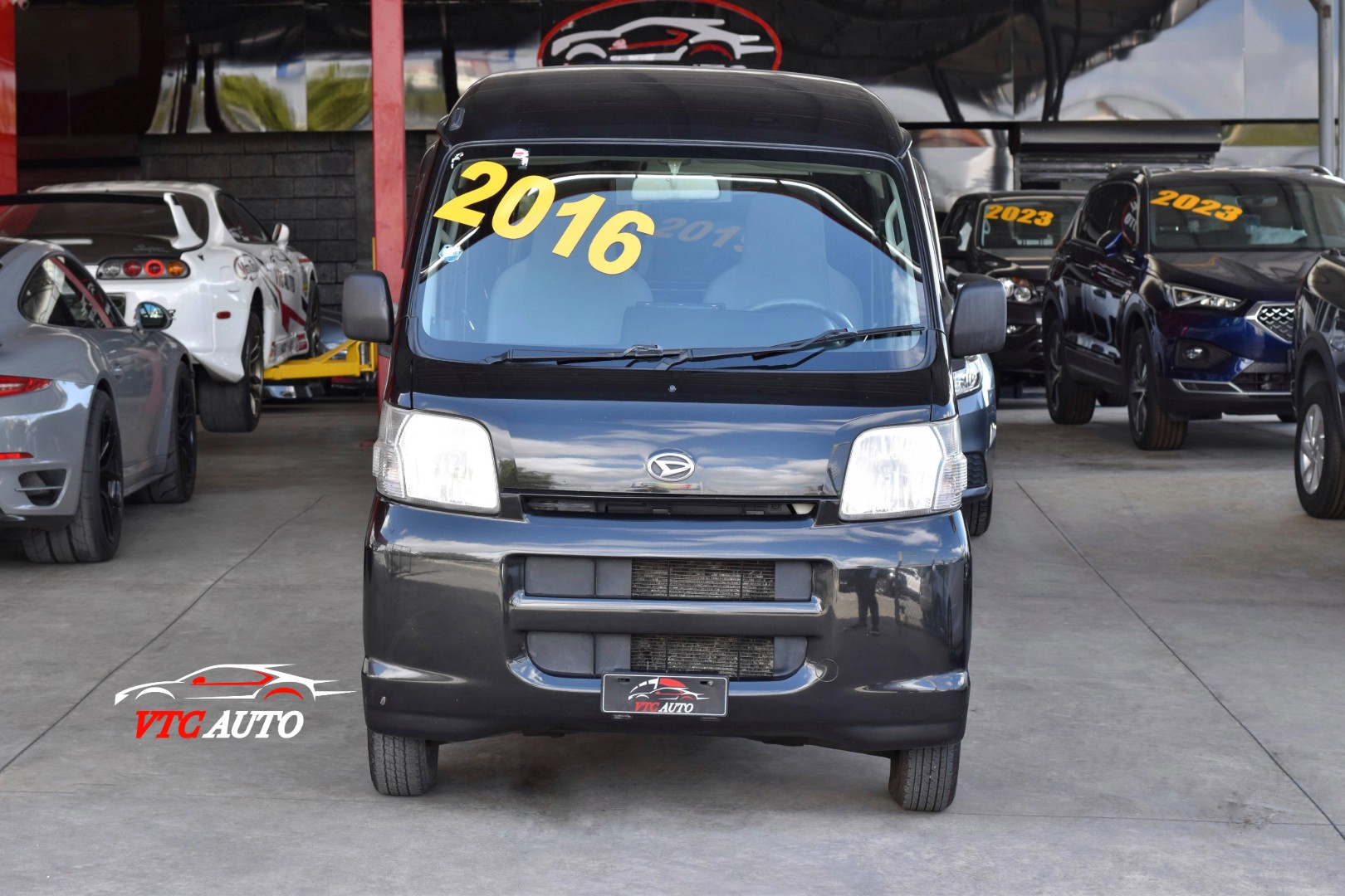 jeepetas y camionetas - Daihatsu Hijet 2016, Usada en excelente condición 2