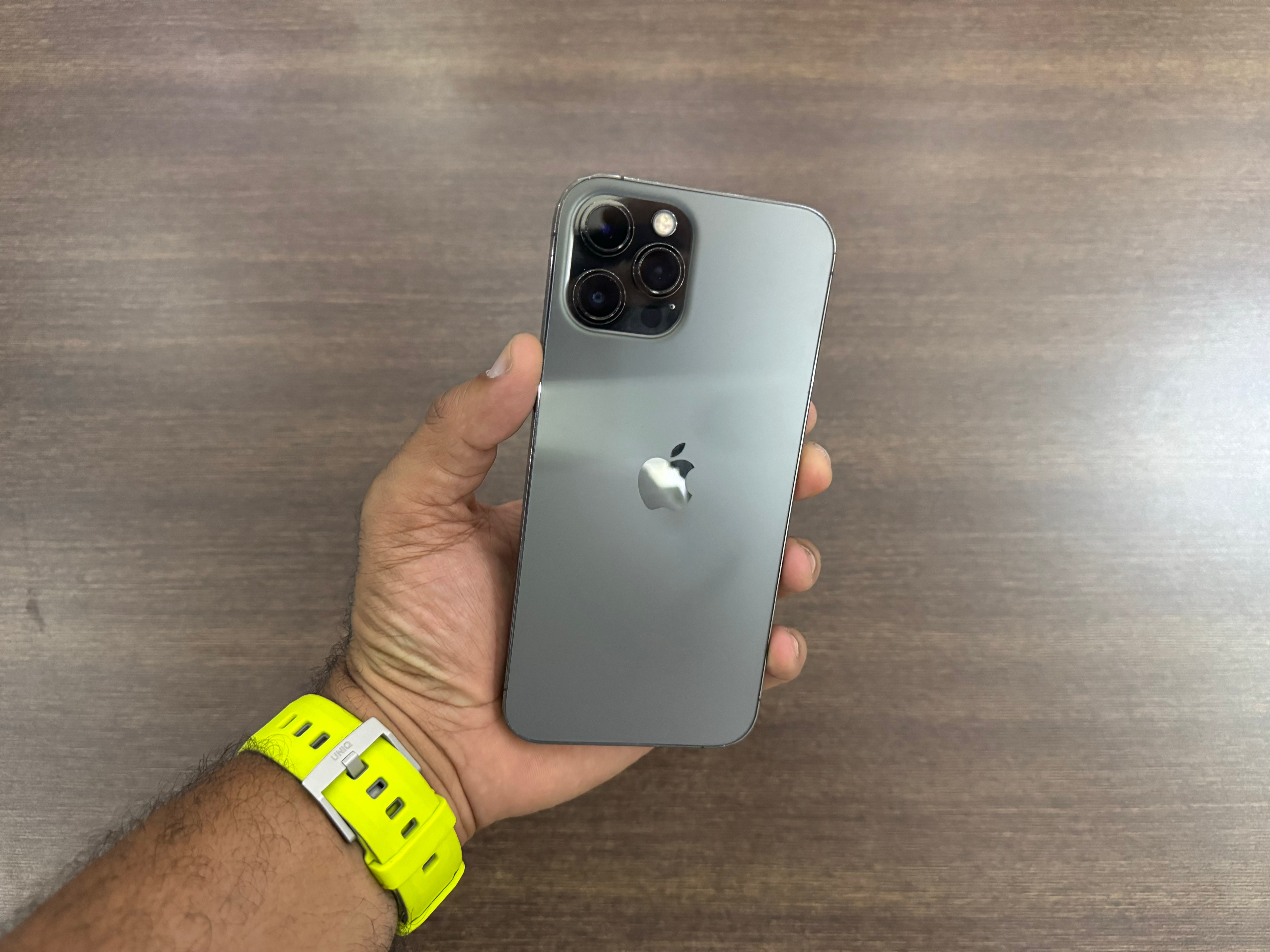 celulares y tabletas - iPhone 13 Pro 128GB Graphite Como Nuevo, $ 35,500