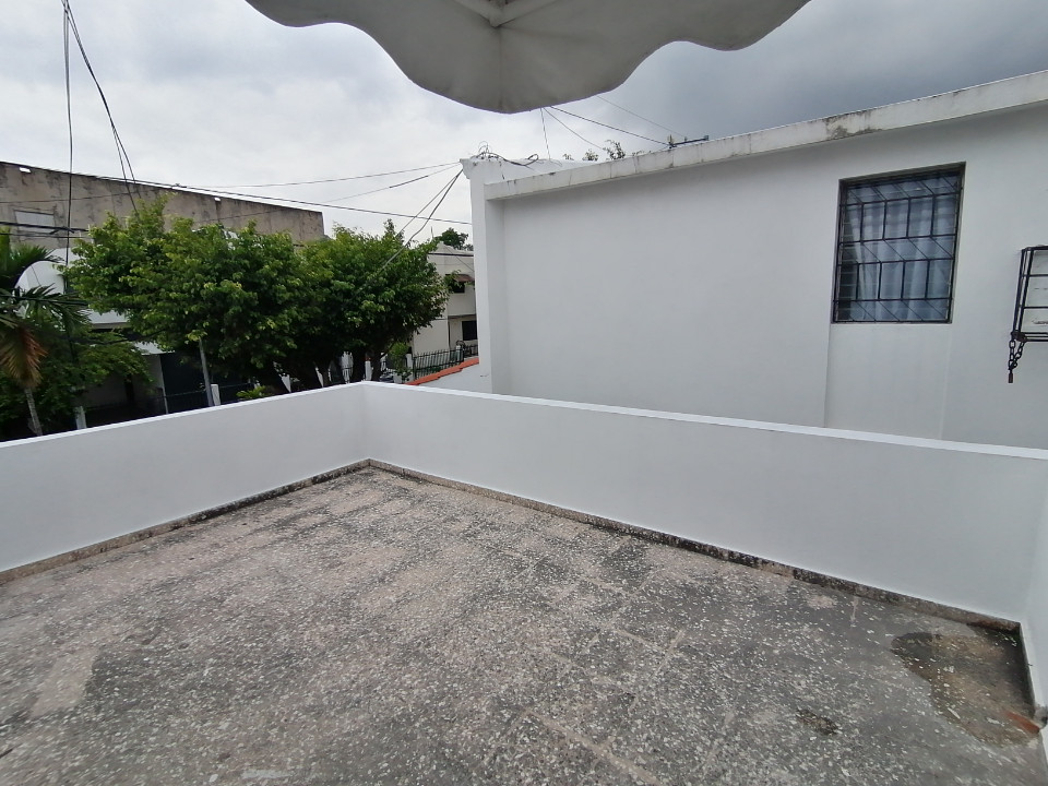 casas - CASA EN ALQUILER AVE, INDEPENDENCIA 3