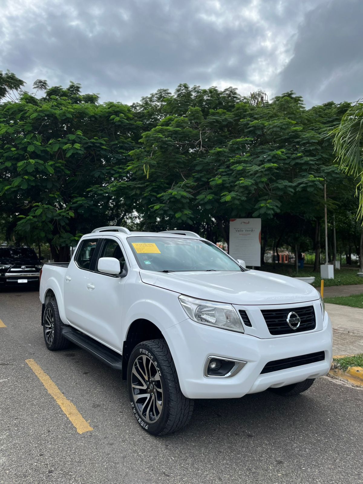 jeepetas y camionetas - Nissan frontier 2017 mecánica 4x4 