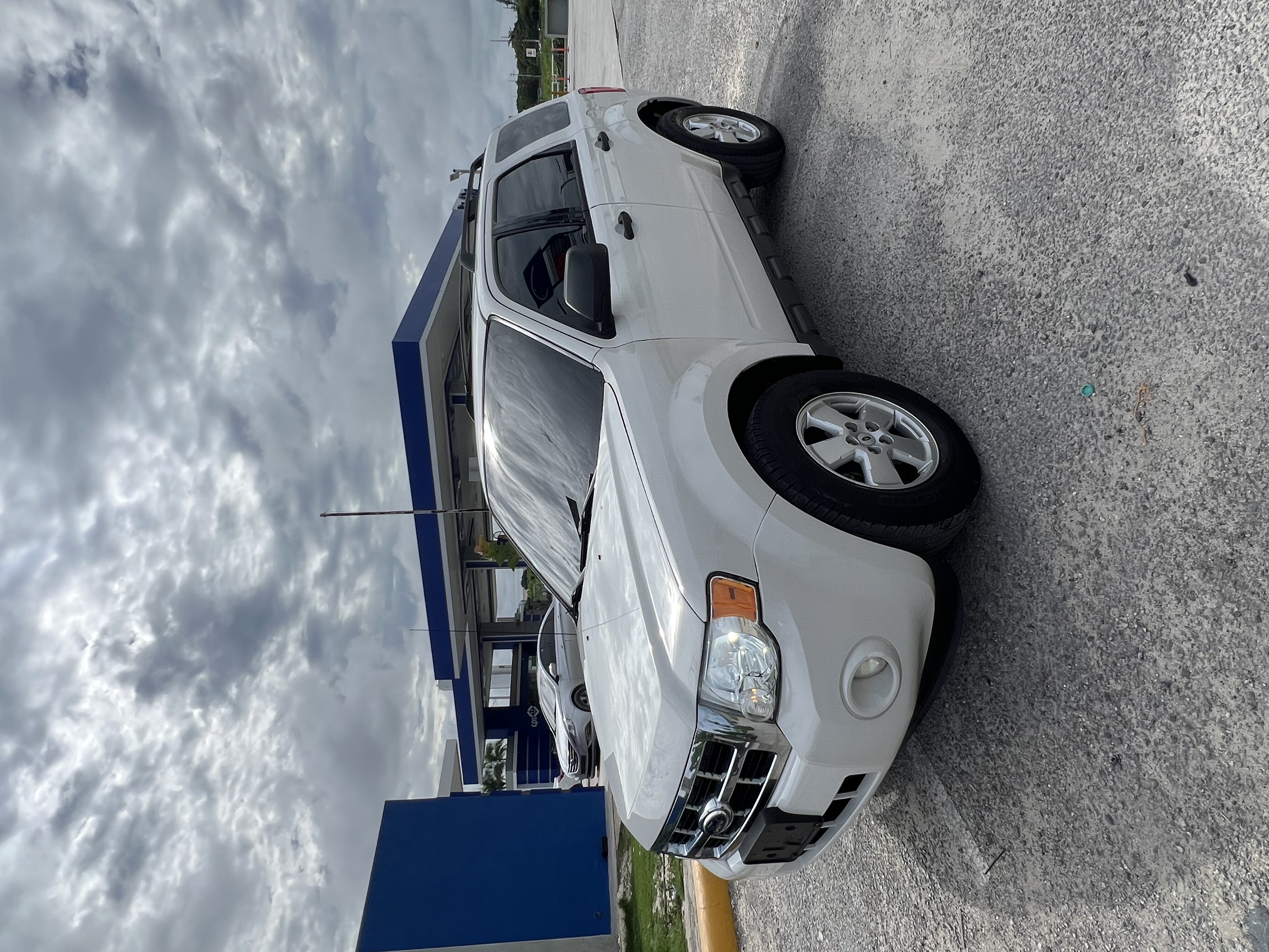 jeepetas y camionetas - Vendo Ford Escape 2011 de 4 cilindros 