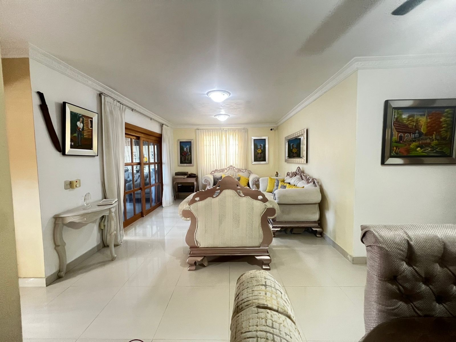 casas - venta de casa en la autopista de san Isidro brisa oriental Santo Domingo este  8