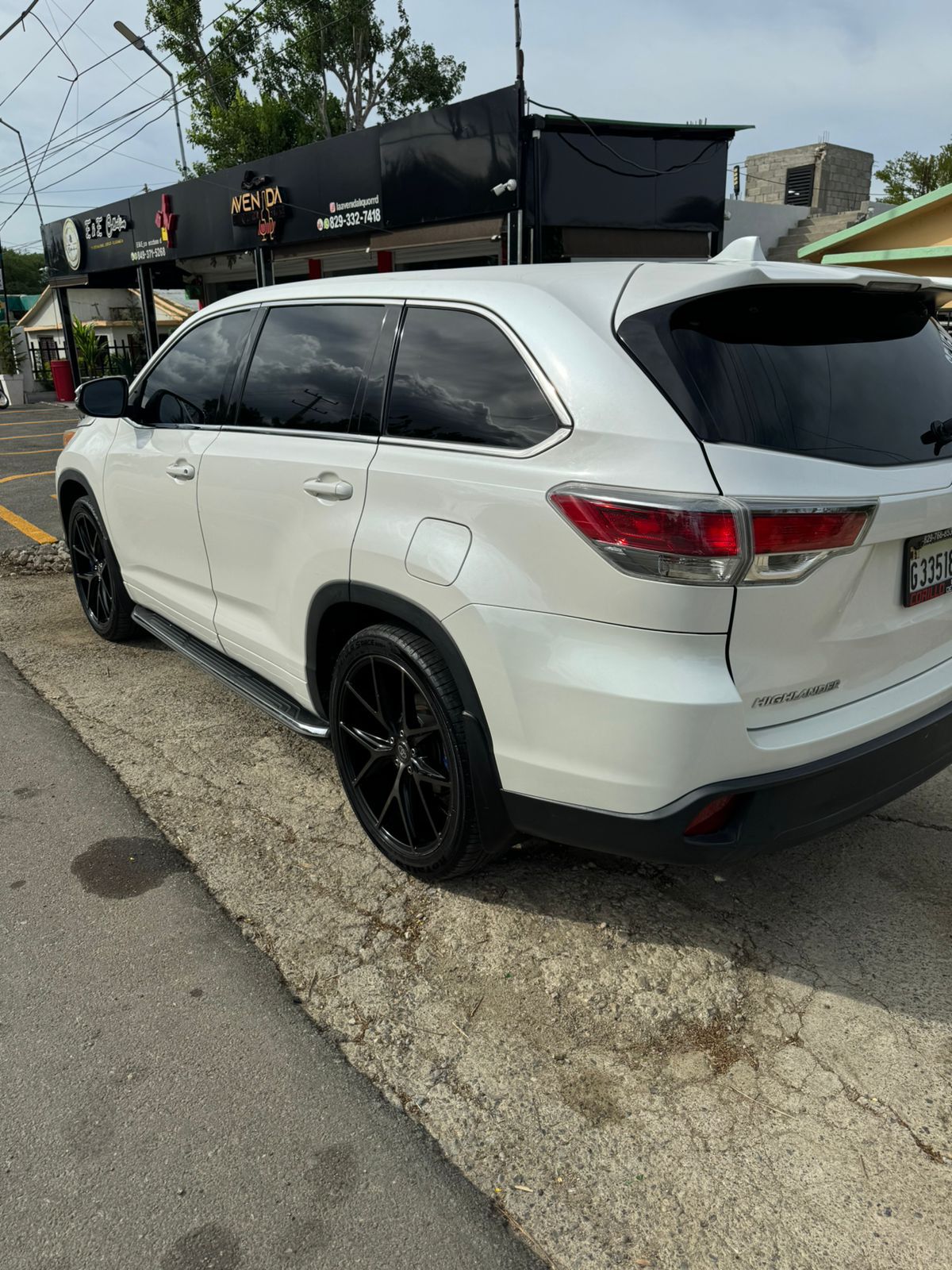 jeepetas y camionetas - Toyota higlander xle 2015 3