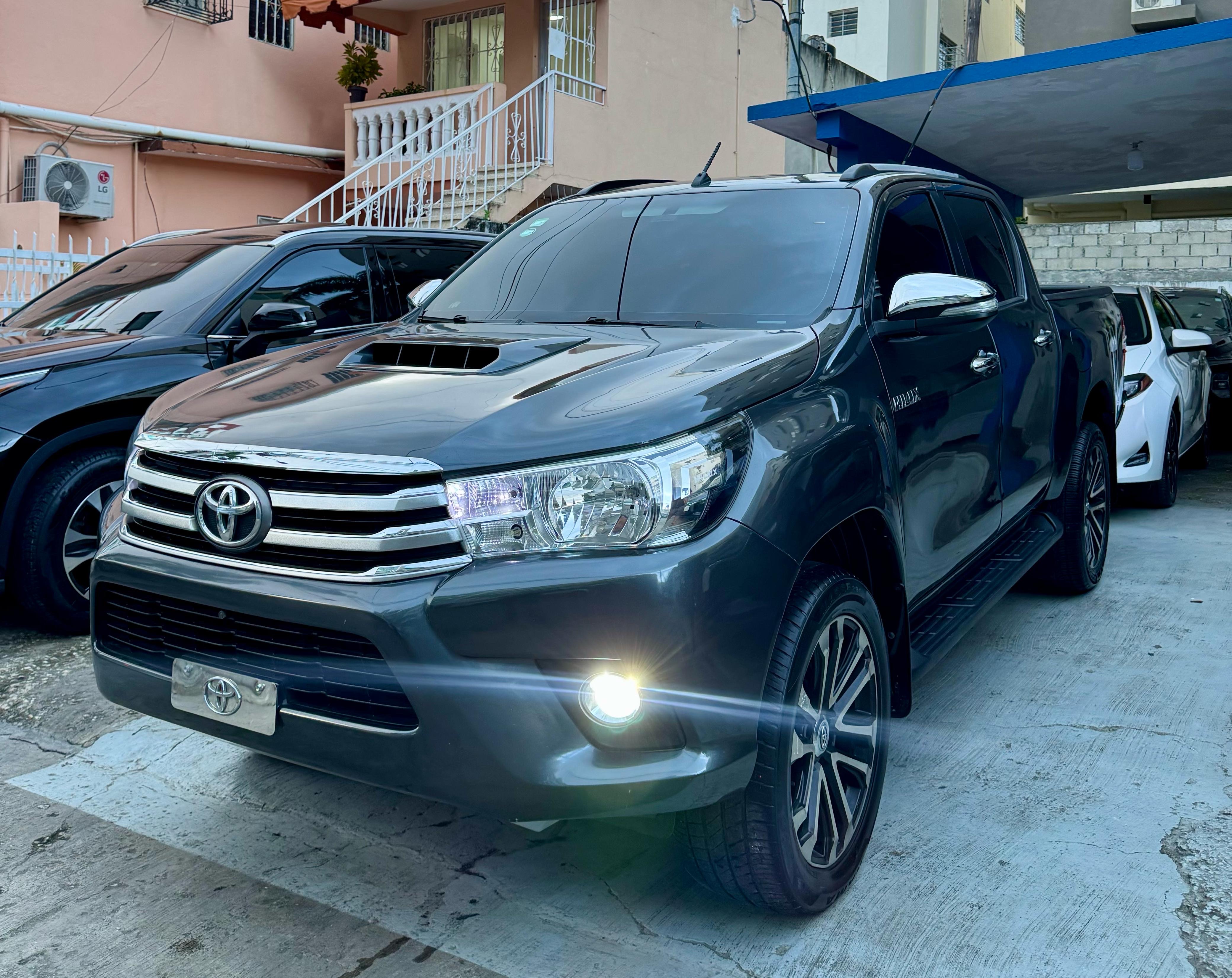 jeepetas y camionetas - Toyota Hilux 2016 4x4 4