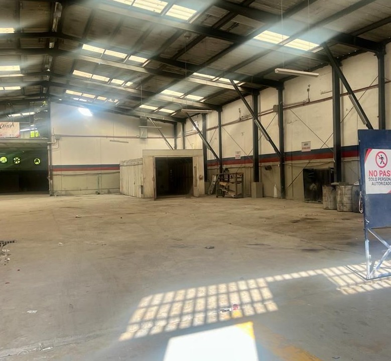 oficinas y locales comerciales - Nave industrial en Ensanche Quisqueya 0