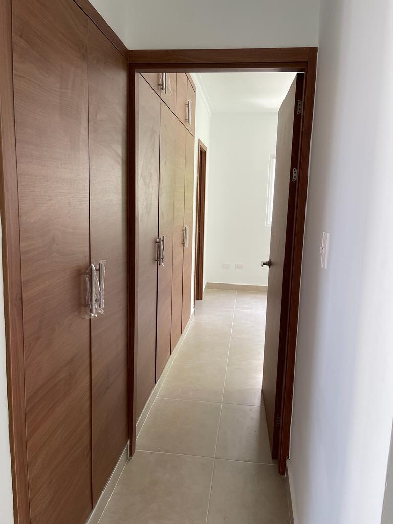 apartamentos - Alquilo 3er Nivel Avenida Beisbolistas 7