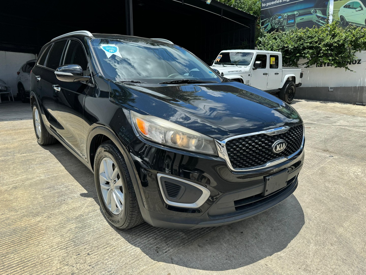 jeepetas y camionetas - Kia SORENTO LX 2016 AWD 3 FILAS V6 CLEAN OPORTUNIDAD