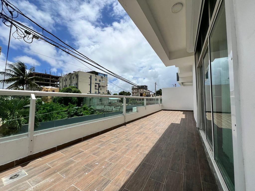 apartamentos - Elegante y espacioso con terraza tropical del este 4