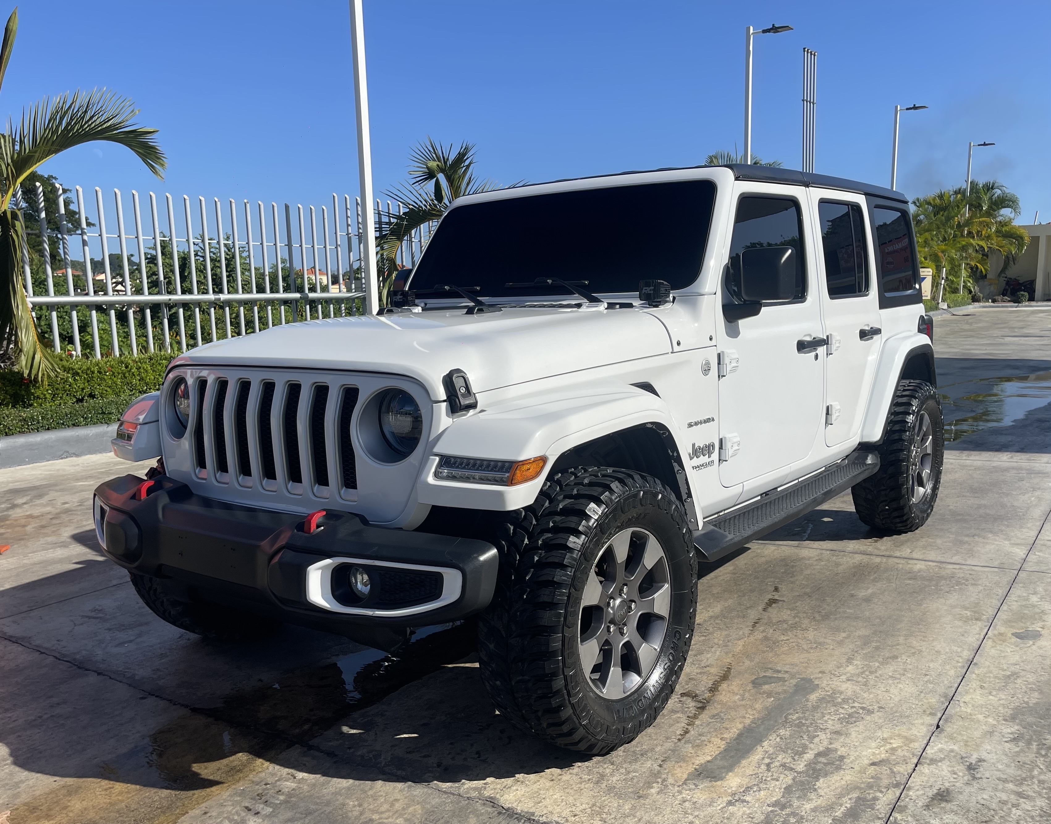 jeepetas y camionetas - 2020 Jeep Wrangler Unlimited Sahara