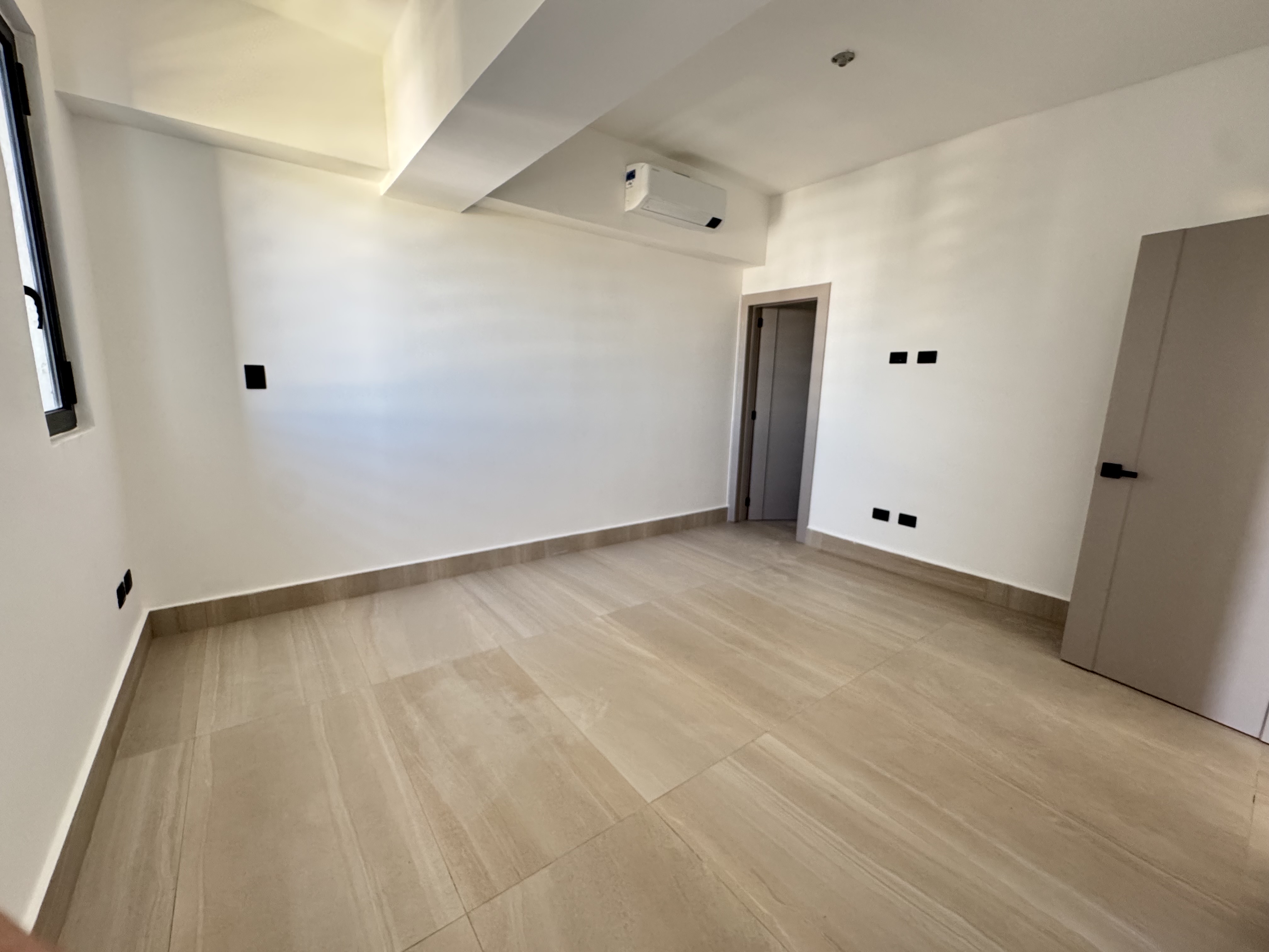 apartamentos - Se renta apt en torre de lujo, En la Esmeralda. Santiago  7