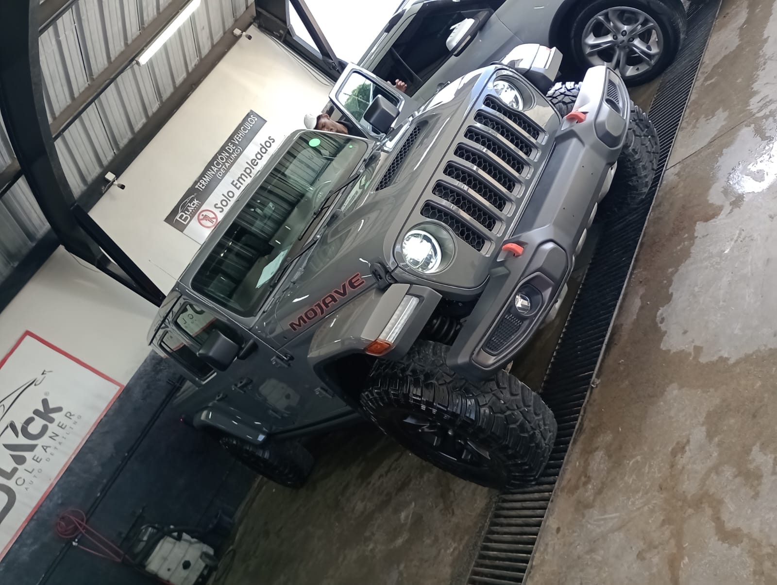 jeepetas y camionetas - Jeep gladiador Mojave 2023 0