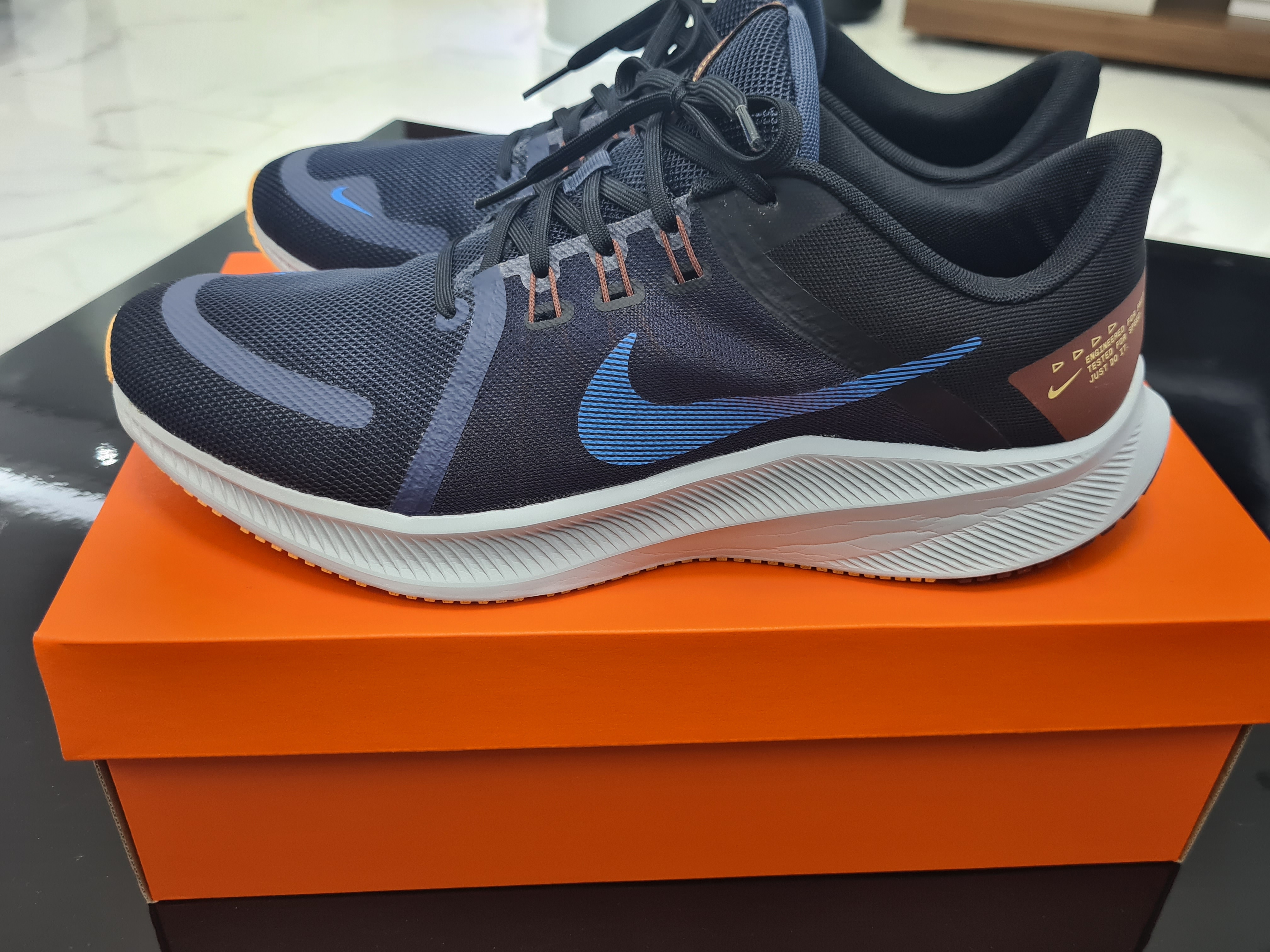 zapatos para hombre - Tenis Nike Size 12, como nuevos  3