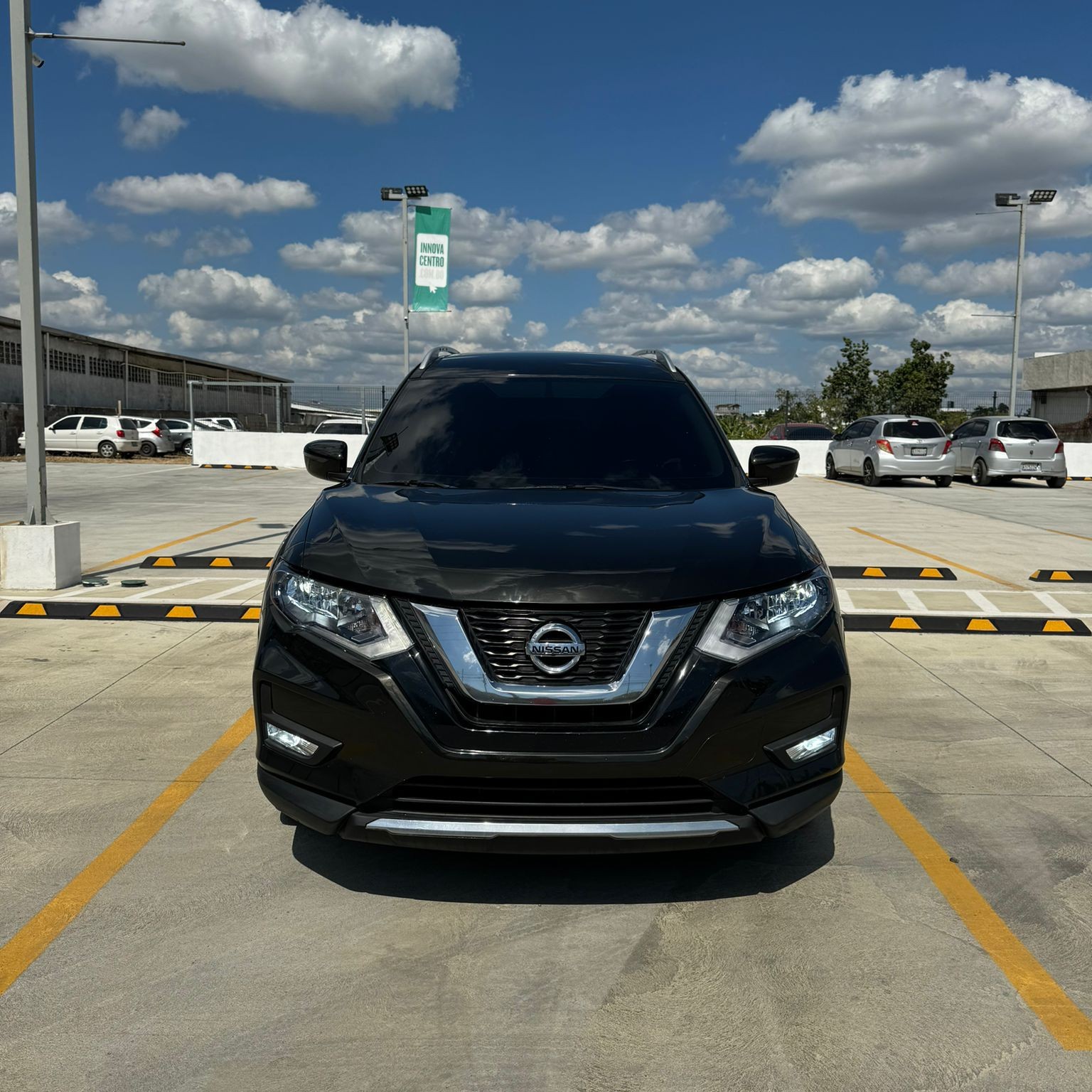 jeepetas y camionetas - Nissan xtrail 2017 0