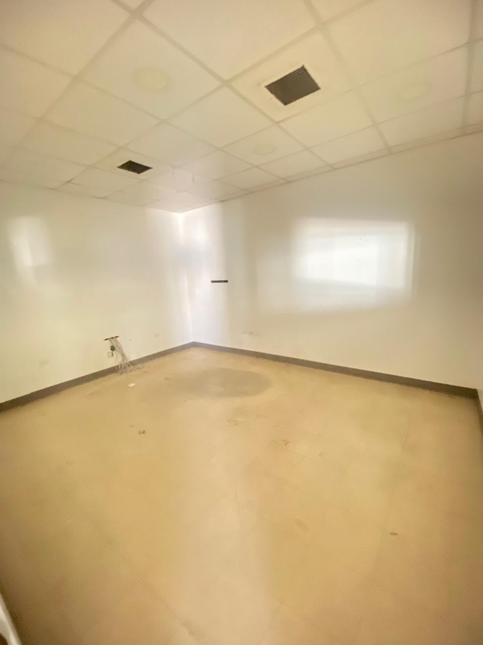 oficinas y locales comerciales - Nave en la Autopista Duarte, Distrito Nacional  5