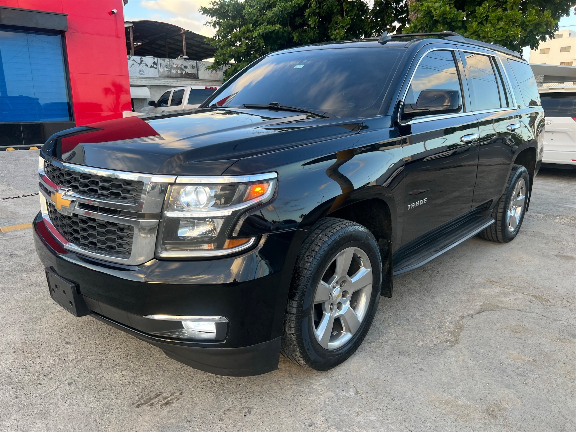 jeepetas y camionetas - Chevrolet Tahoe LS 2015 0