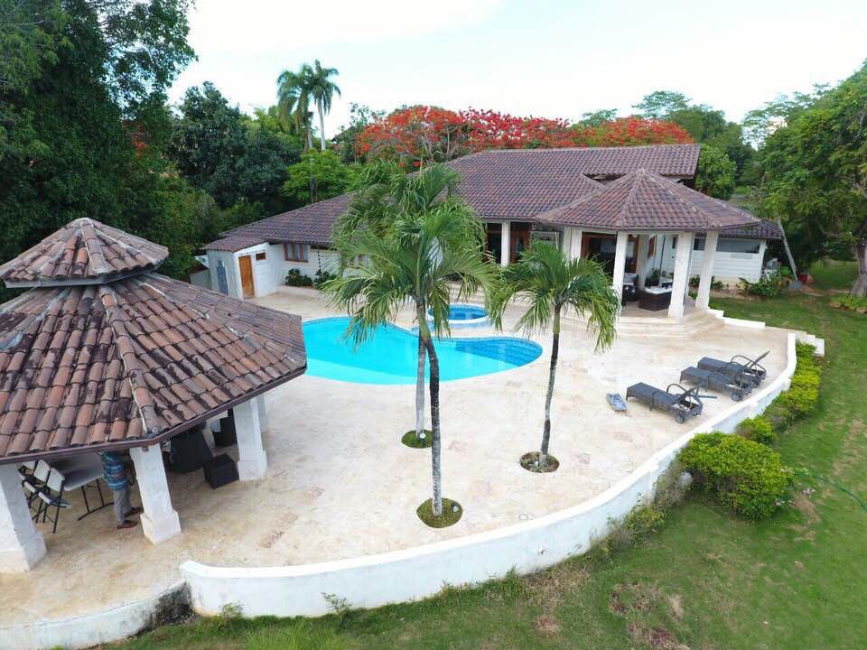 casas vacacionales y villas - Vendo villa en La Romana en Casa de campo  7