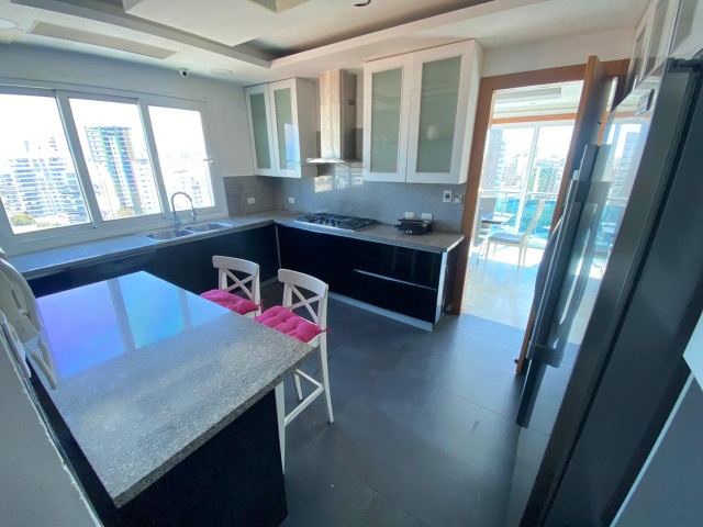 penthouses - Vendo PENTHAUSE en Naco 5