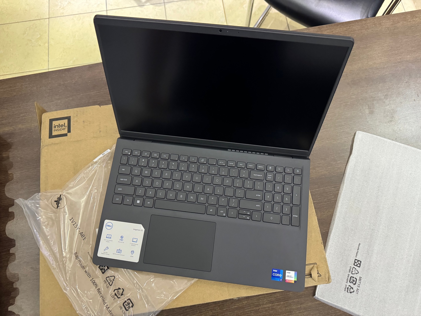 computadoras y laptops - PC Laptop Dell Inspirion 15 3000 16gb ram / 1TB/I7 12va Gen RD$ 33,500 NEG 3