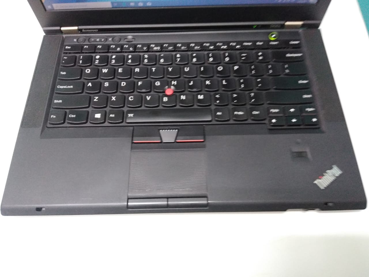 computadoras y laptops - Laptop LENOVO ThinkPad T430s Core i5 VGA 250GB4GB RAM 3era Generacion 14 Pulgad 1