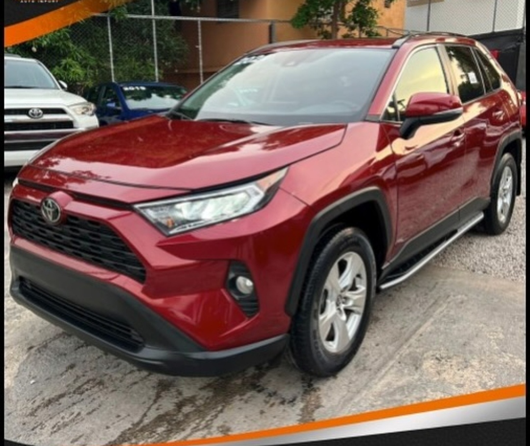 jeepetas y camionetas - 2021 Toyota Rav4 XLE Premium 