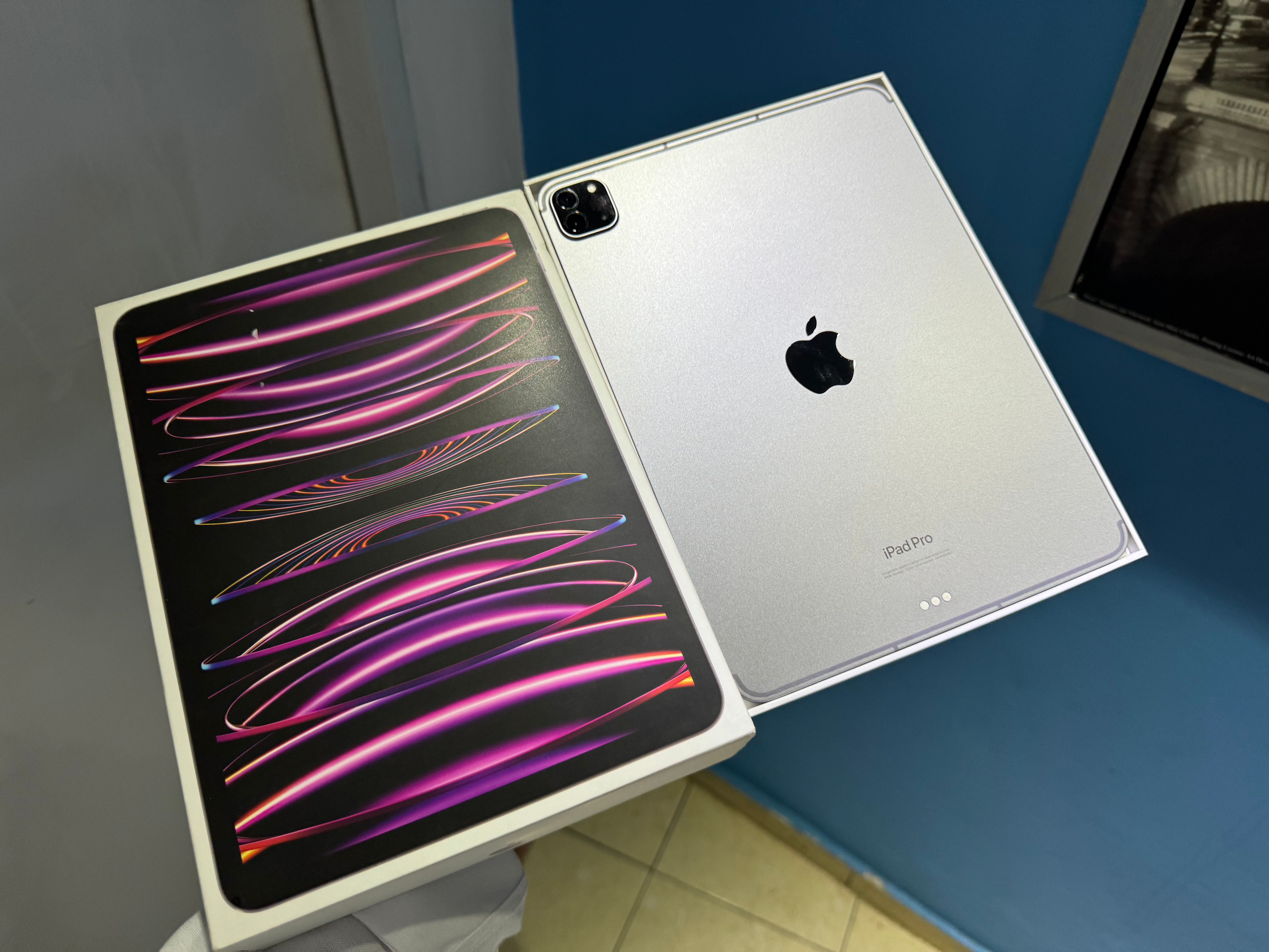 celulares y tabletas - iPad Pro 11- inch 4ta Gen M2 512GB SSD Apple Wi-Fi 0