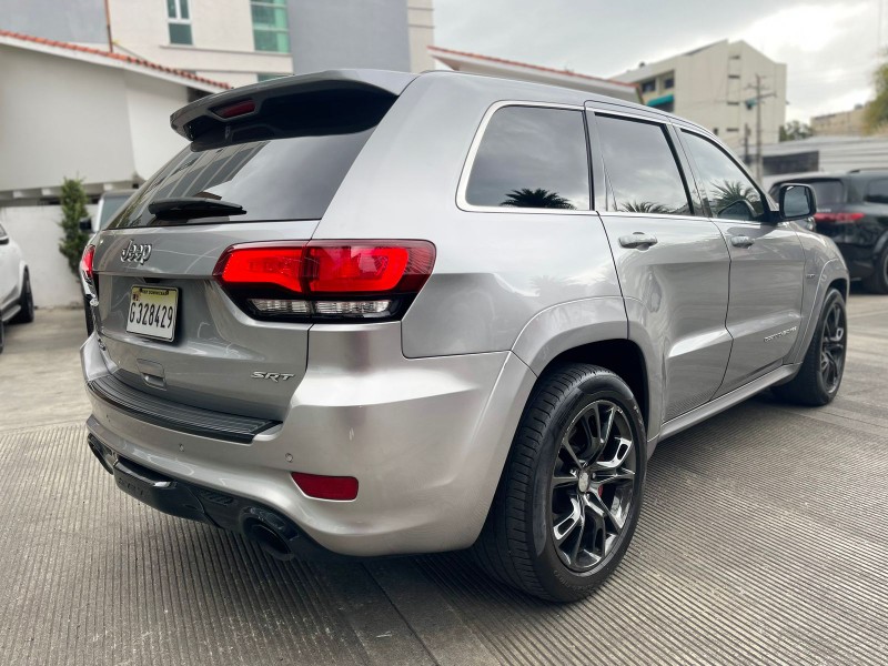 jeepetas y camionetas - Jeep grand cherokee srt 2015 9