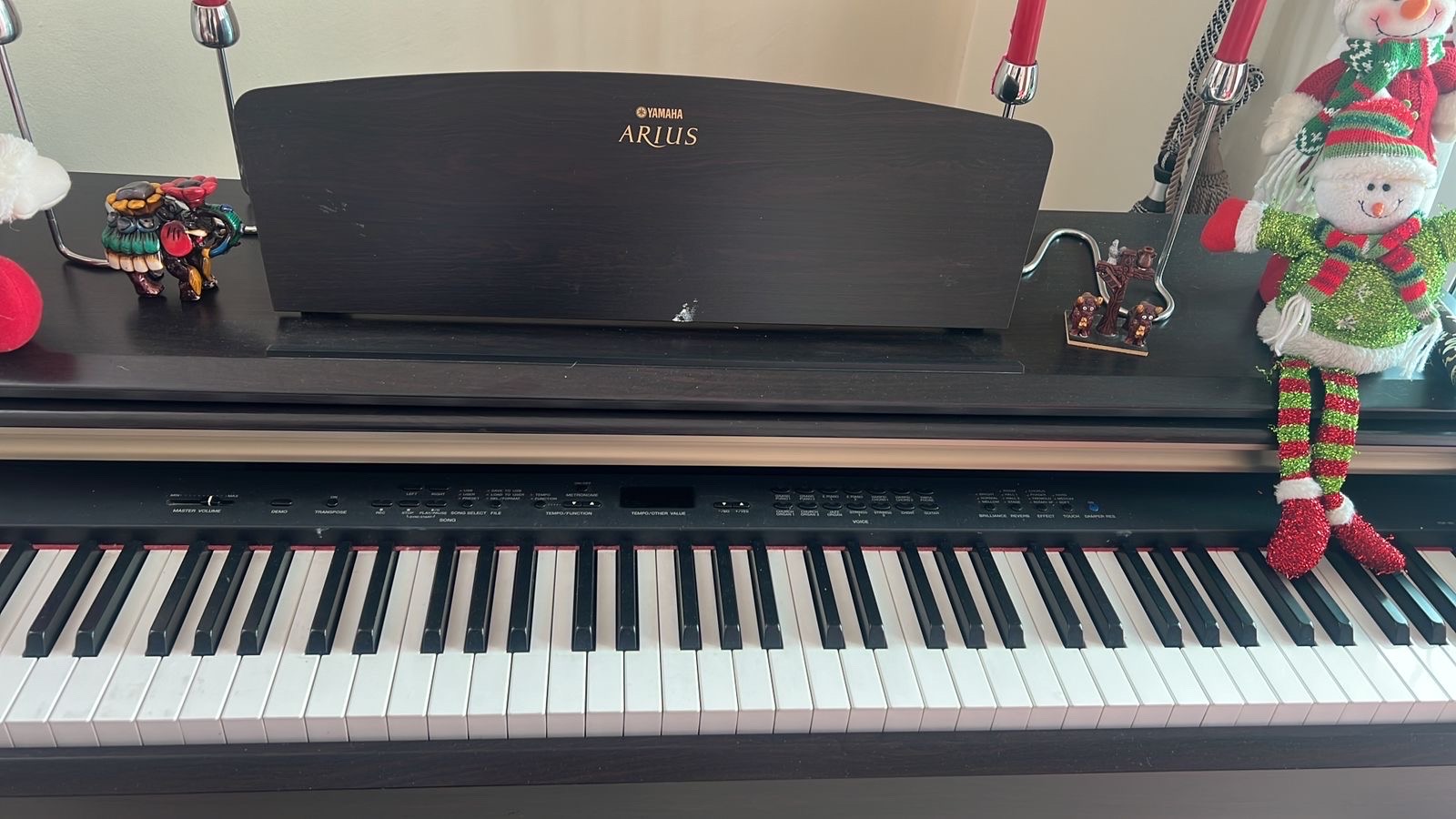 arte y antigüedades - Se Vende Piano nuevoYamaha 88 teclas LSerie Arius YDP-18I 3