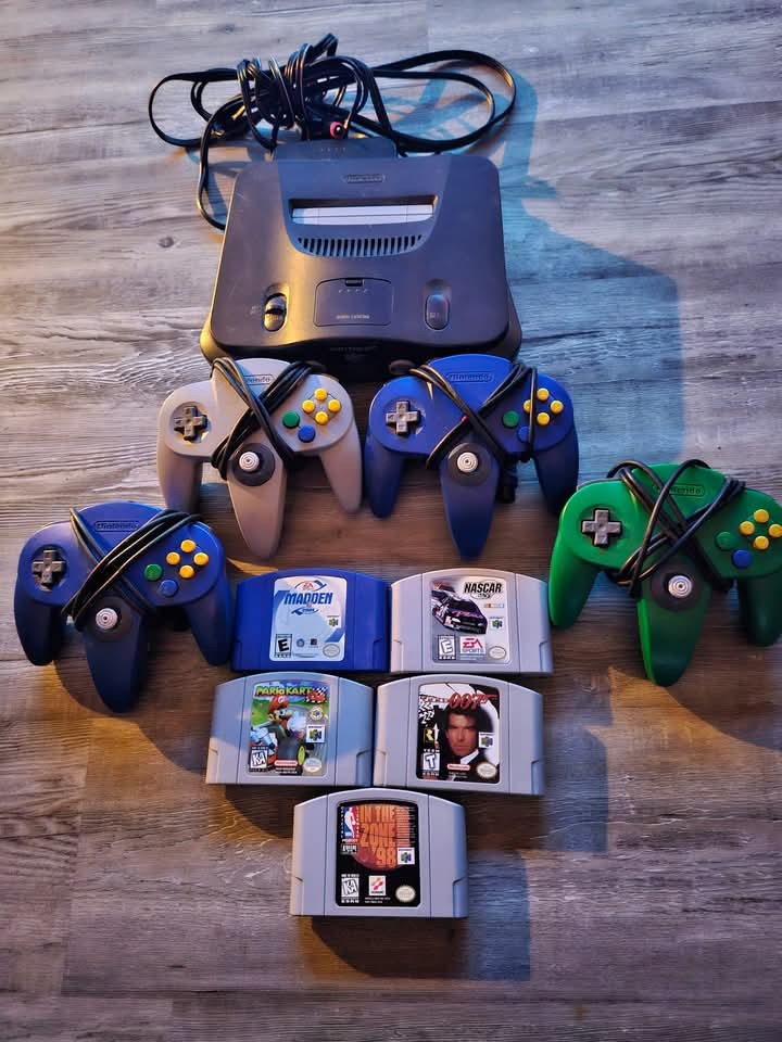 consolas y videojuegos - nintendo64 4controles 5juegos semi nuevo 4,500
